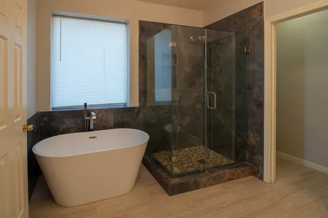 $2,375 | 2111 Grovewood Park, Conroe, TX 77385