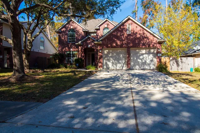 $2,375 | 2111 Grovewood Park, Conroe, TX 77385