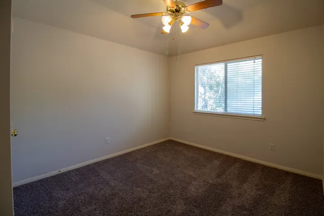 $2,375 | 2111 Grovewood Park, Conroe, TX 77385