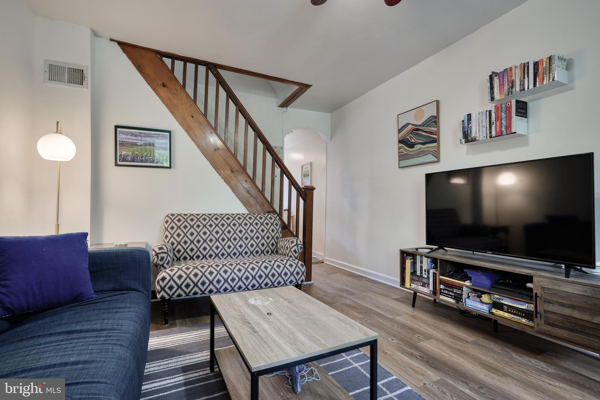 3424 Roland Avenue Baltimore, MD 21211 - Photo 8 of 31 Gallery Image 8