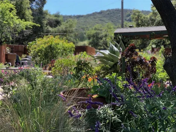 $4,950 | 456 South Skyline Drive, Thousand Oaks, CA 91361