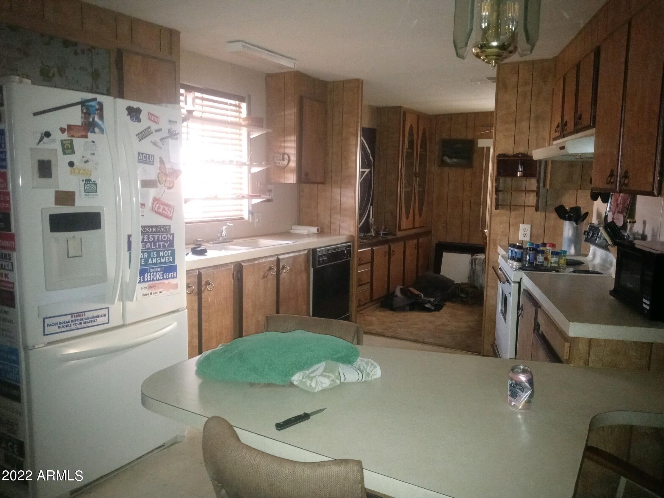 318 South Crismon Road, Unit 24 Mesa, AZ 85208 - Photo 7 of 12 0D5B715F-C212-4E6F-B9C9-ACF9D34689FA