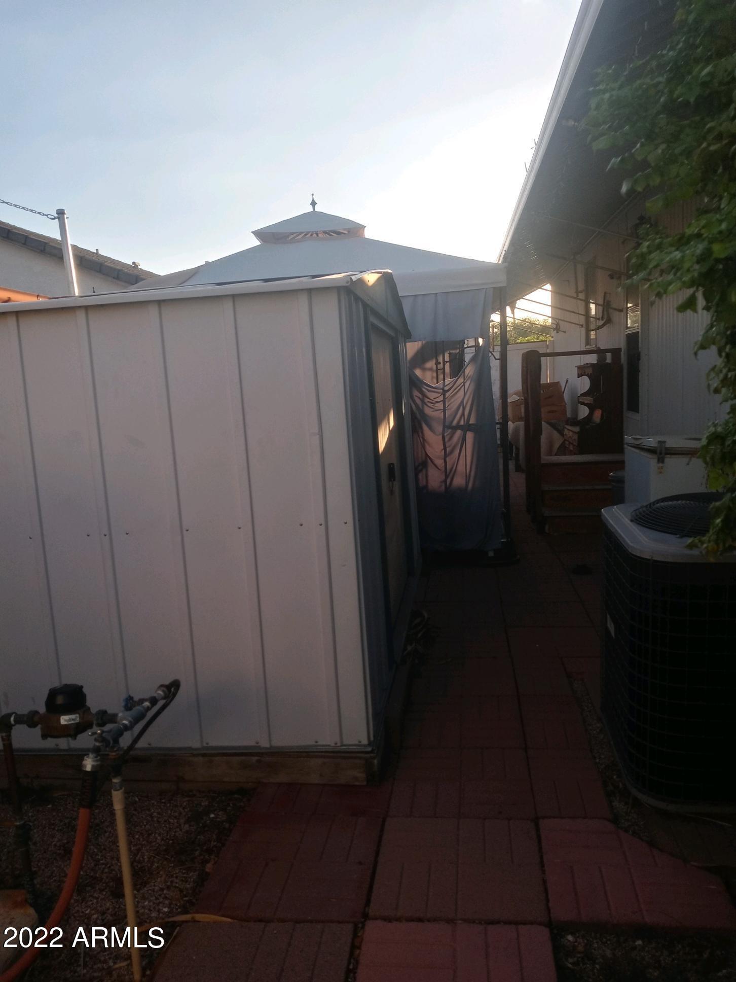 318 South Crismon Road, Unit 24 Mesa, AZ 85208 - Photo 10 of 12 3769AE26-42AE-4567-9A39-ADEA823B9ABE