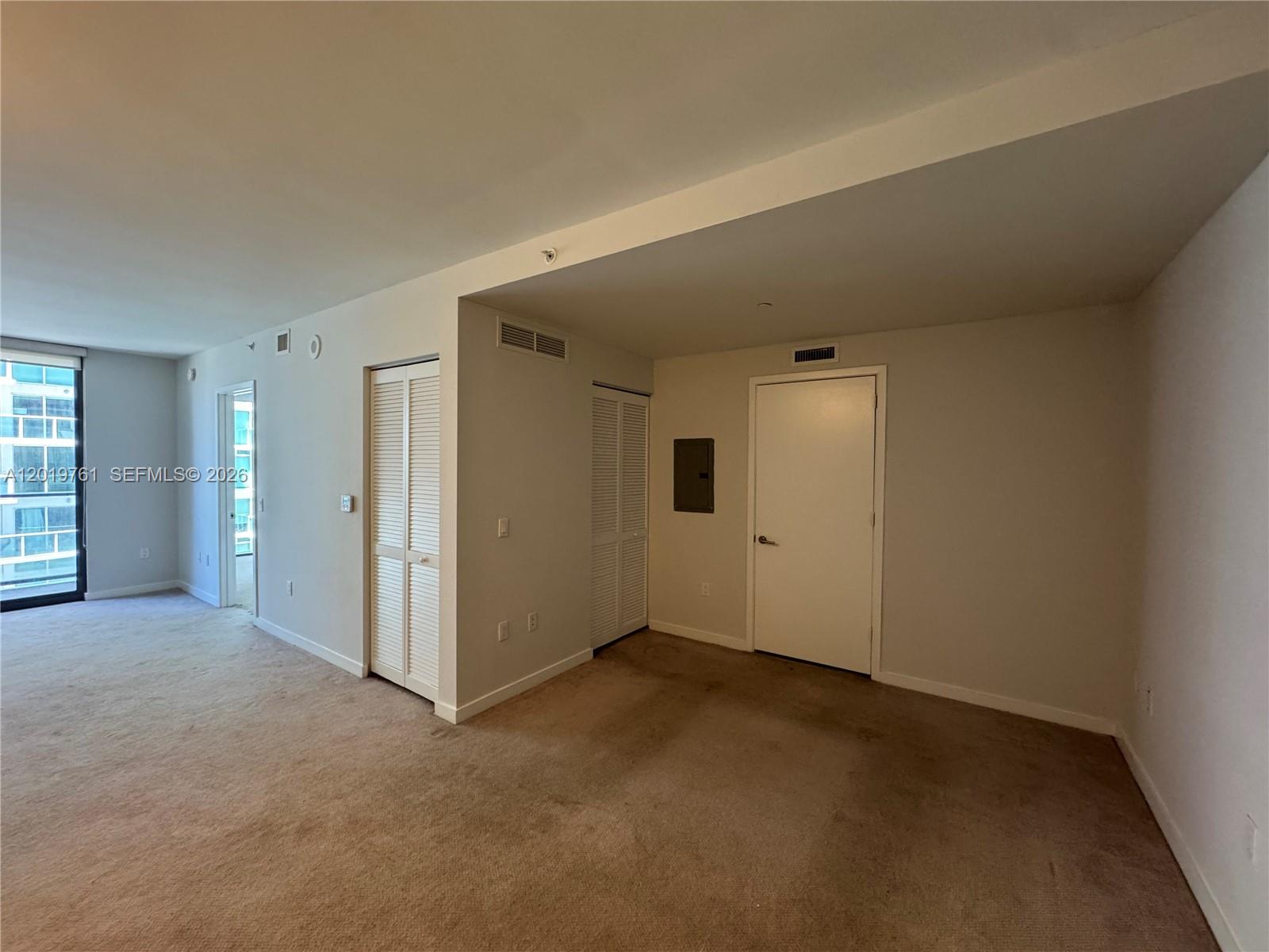 31 Southeast 6th Street, Unit 2004 Miami, FL 33131 - Photo 10 of 16