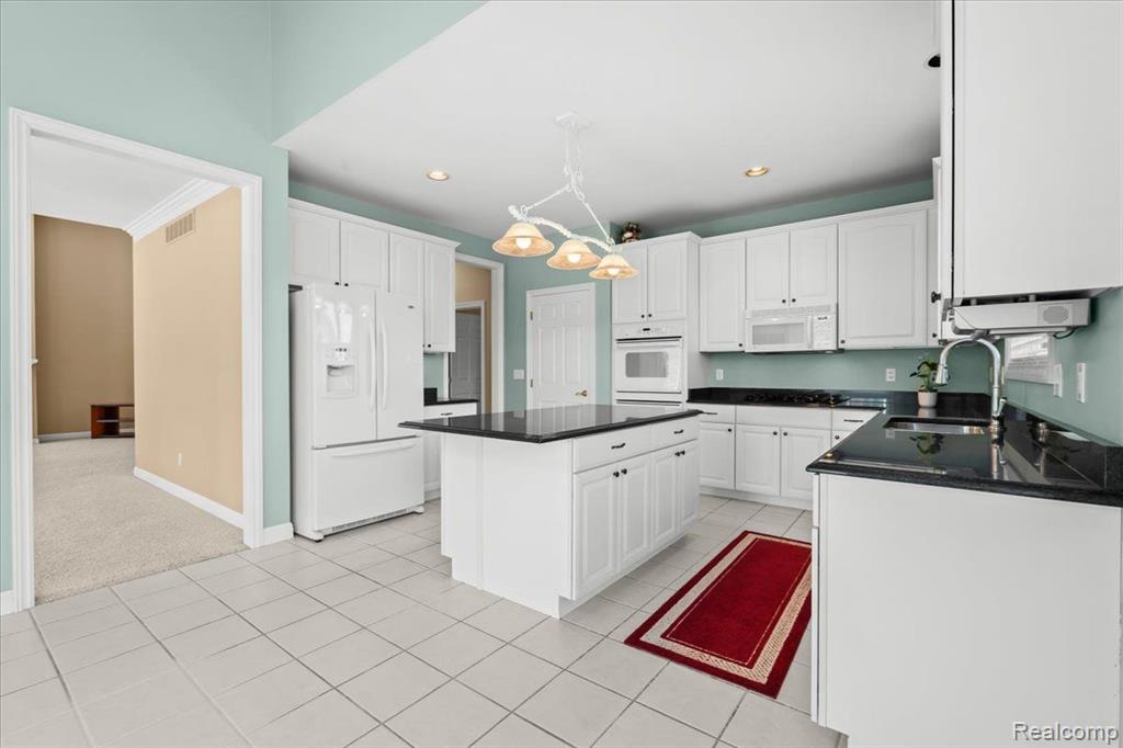 48491 Inveraray Road Canton, MI 48188 - Photo 13 of 49