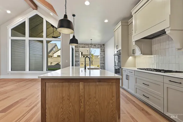 $679,777 | 1048 East Escalation Street, Meridian, ID 83642