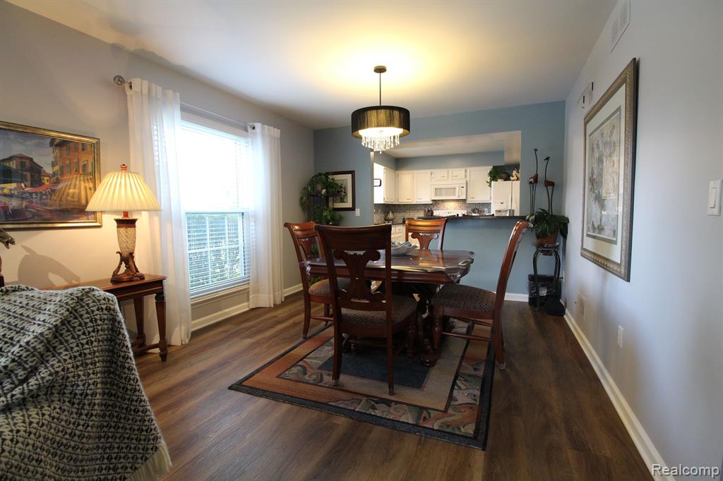 31775 Ridgeside Drive, Unit 2 Farmington Hills, MI 48334 - Photo 10 of 90
