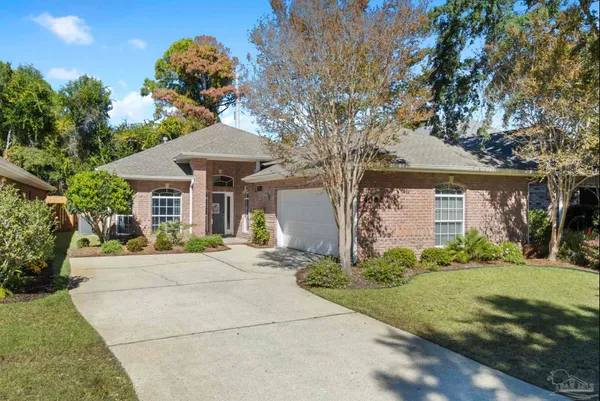$2,750 | 4062 Oak Pointe Drive, Gulf Breeze, FL 32563