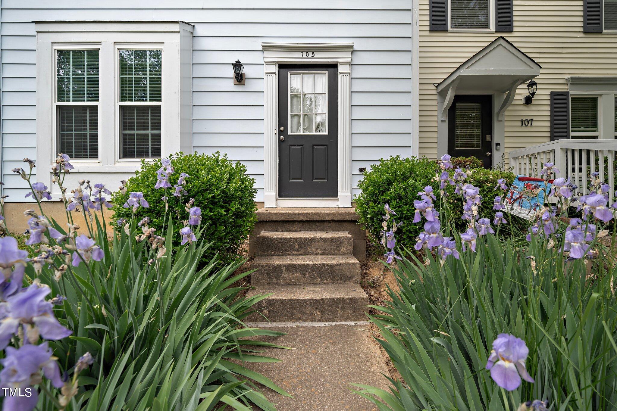 4-web-or-mls-105 Rockspray Court (9 of