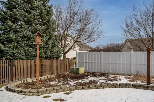 $419,900 | 9293 Forest Ridge Drive, Roscoe, IL 61073