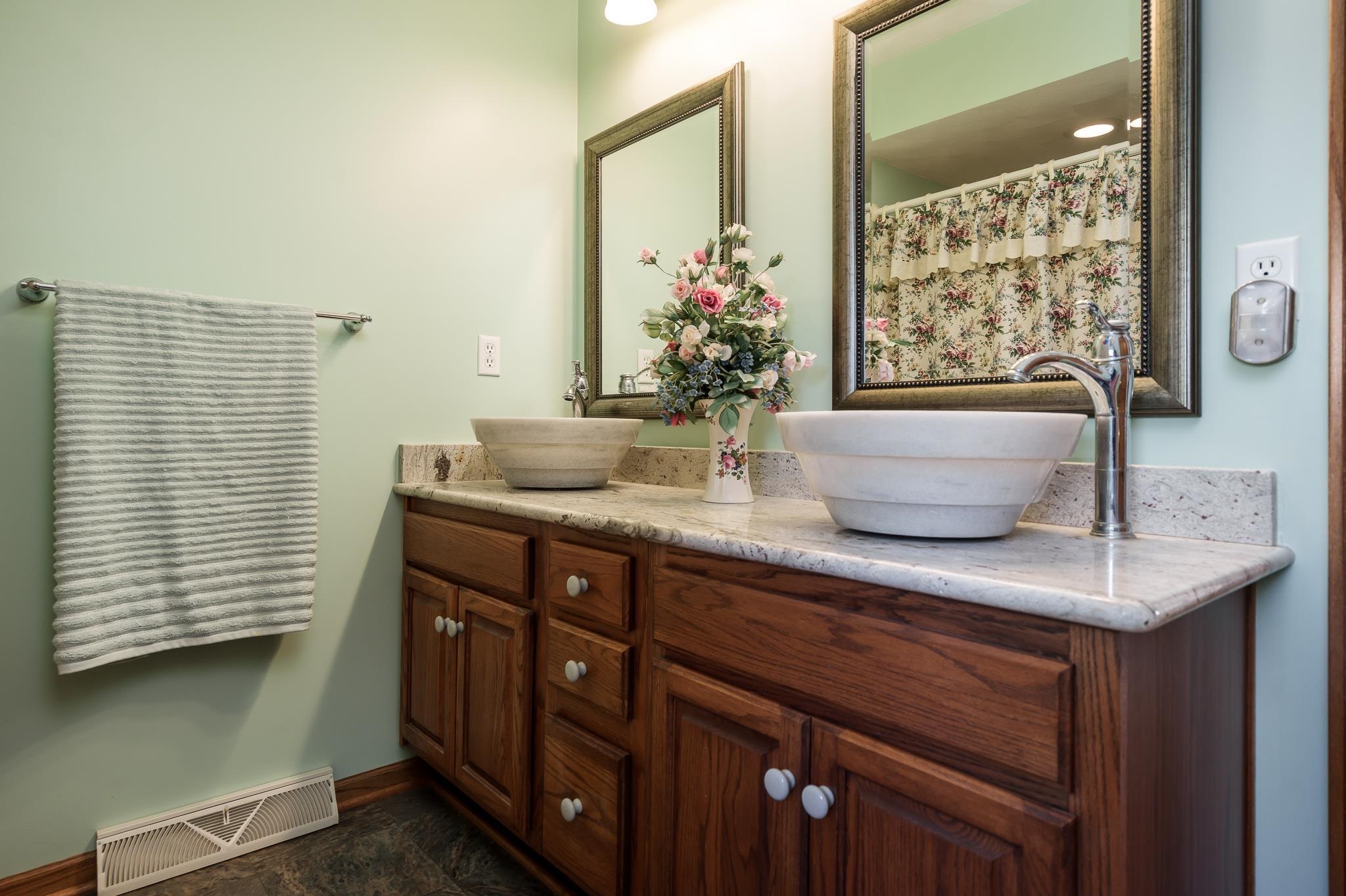 9293 Forest Ridge Drive Roscoe, IL 61073 - Photo 17 of 37