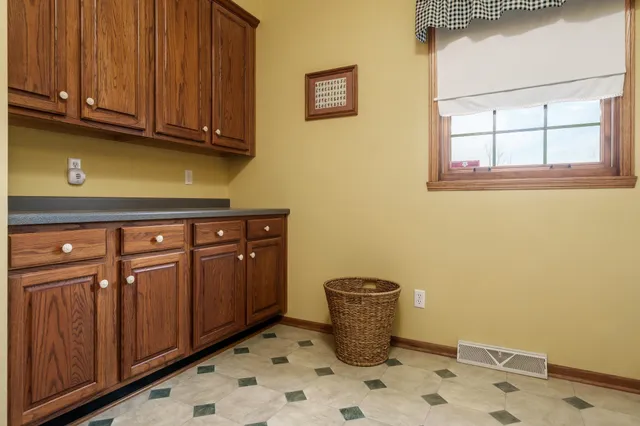 $419,900 | 9293 Forest Ridge Drive, Roscoe, IL 61073