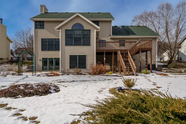 $419,900 | 9293 Forest Ridge Drive, Roscoe, IL 61073