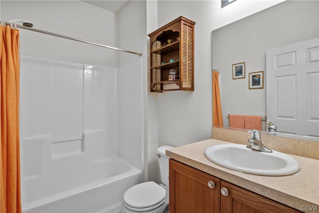 1407 Fox Ridge Easton, PA 18040 - Photo 13 of 21