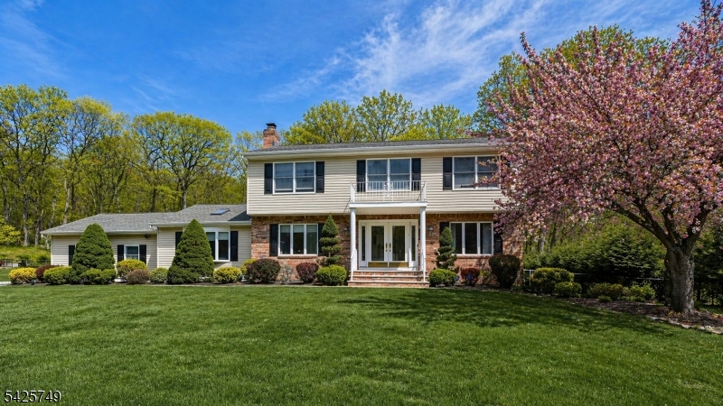 112 Urban Club Road Wayne, NJ 07470 - Photo 3 of 38