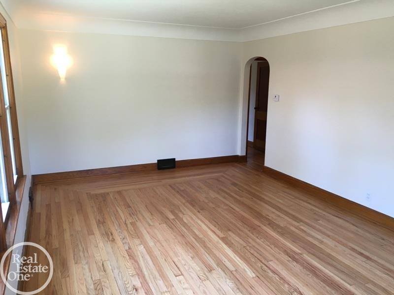 4445 North River Road Fort Gratiot, MI 48059 - Photo 20 of 52 31295428-20.JPG