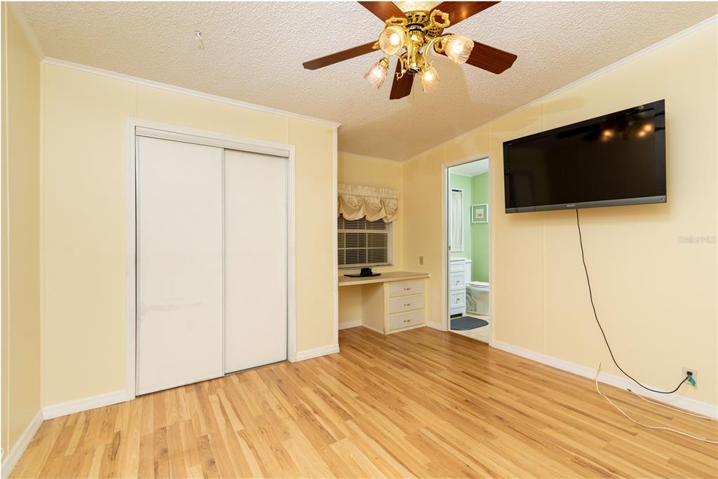 1001 Starkey Road, Unit 82 Largo, FL 33771 - Photo 25 of 47 Gallery Image 25