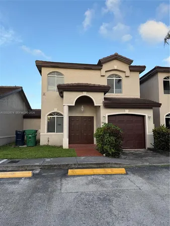 $2,900 | 18615 Northwest 84th Pl., Unit 1031, Hialeah, FL 33015
