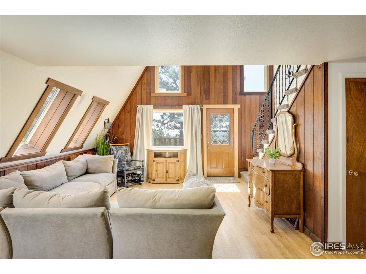 5690 Sugarloaf Road Boulder, CO 80302 - Photo 8 of 27 a living room with furniture and a window