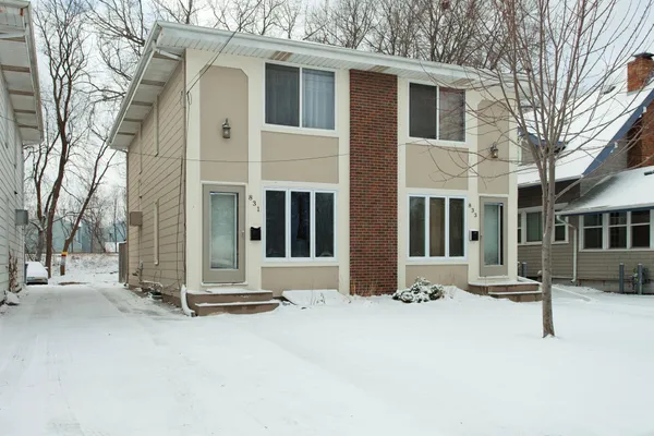 $1,995 | 831 Weeks Avenue Southeast, Minneapolis, MN 55414