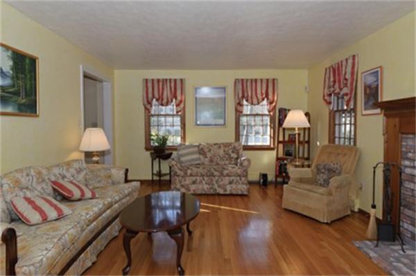 22 Liberty Road Hingham, MA 02043 - Photo 18 of 25