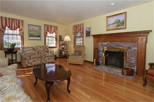 22 Liberty Road Hingham, MA 02043 - Photo 9 of 25