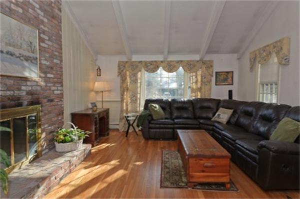 22 Liberty Road Hingham, MA 02043 - Photo 10 of 25