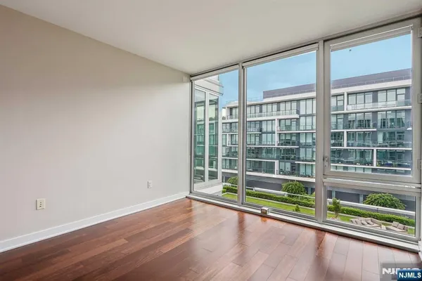 $6,950 | 1000 Ave At Port Imperial, Unit 512, Weehawken, NJ 07086