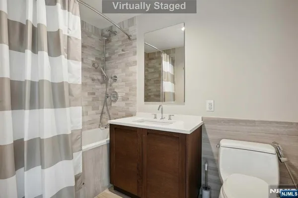 $6,950 | 1000 Ave At Port Imperial, Unit 512, Weehawken, NJ 07086