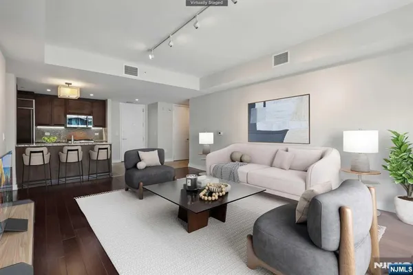 $6,950 | 1000 Ave At Port Imperial, Unit 512, Weehawken, NJ 07086