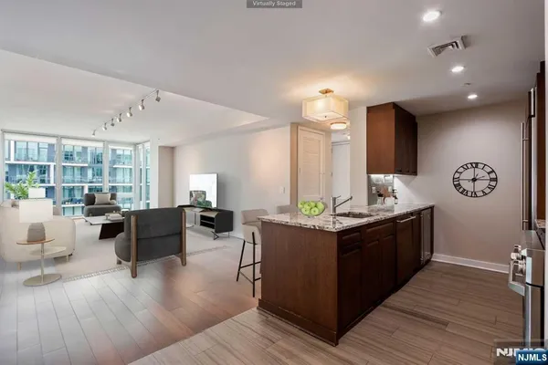 $6,950 | 1000 Ave At Port Imperial, Unit 512, Weehawken, NJ 07086
