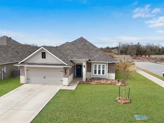 $317,000 | 1300 Kingsgate Drive, Bryan, TX 77807