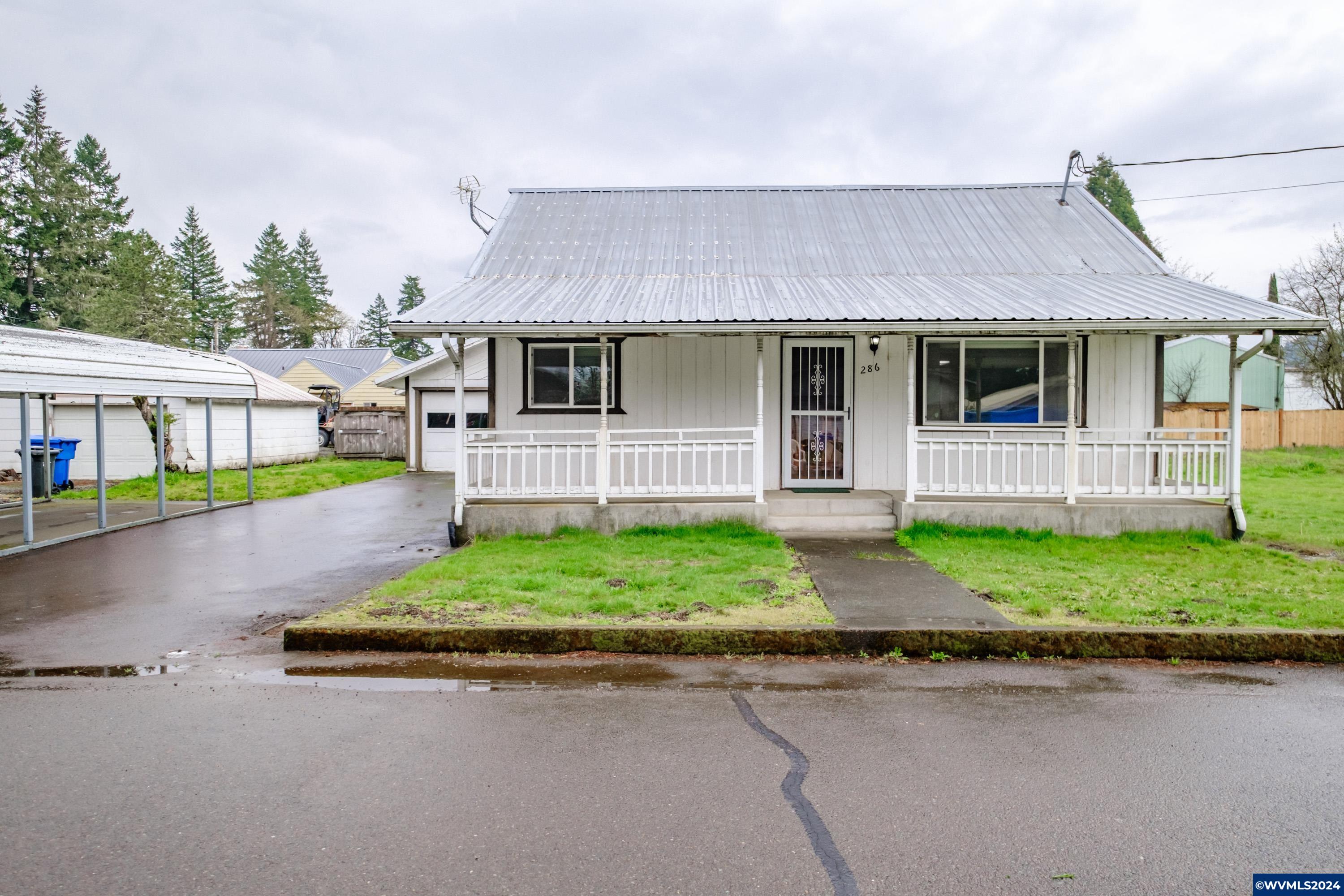 286 9th Street Lyons, OR 97358 - Photo 2 of 42 Gallery Image 2