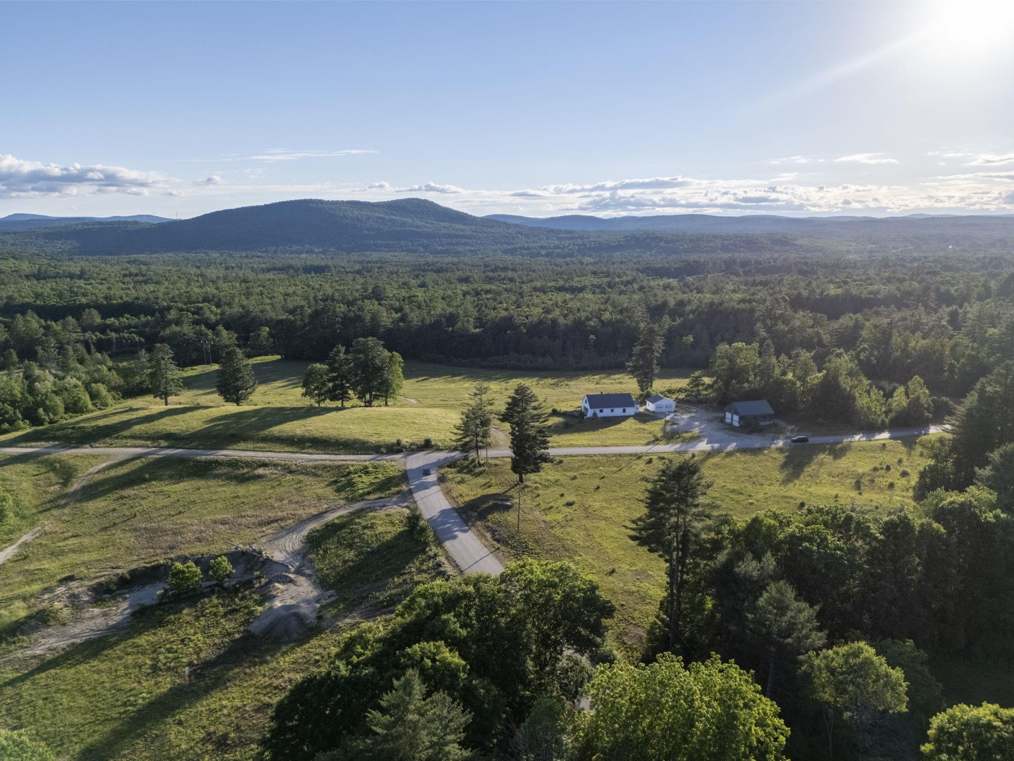 120 Deering Center Road Deering, NH 03244 - Photo 4 of 60