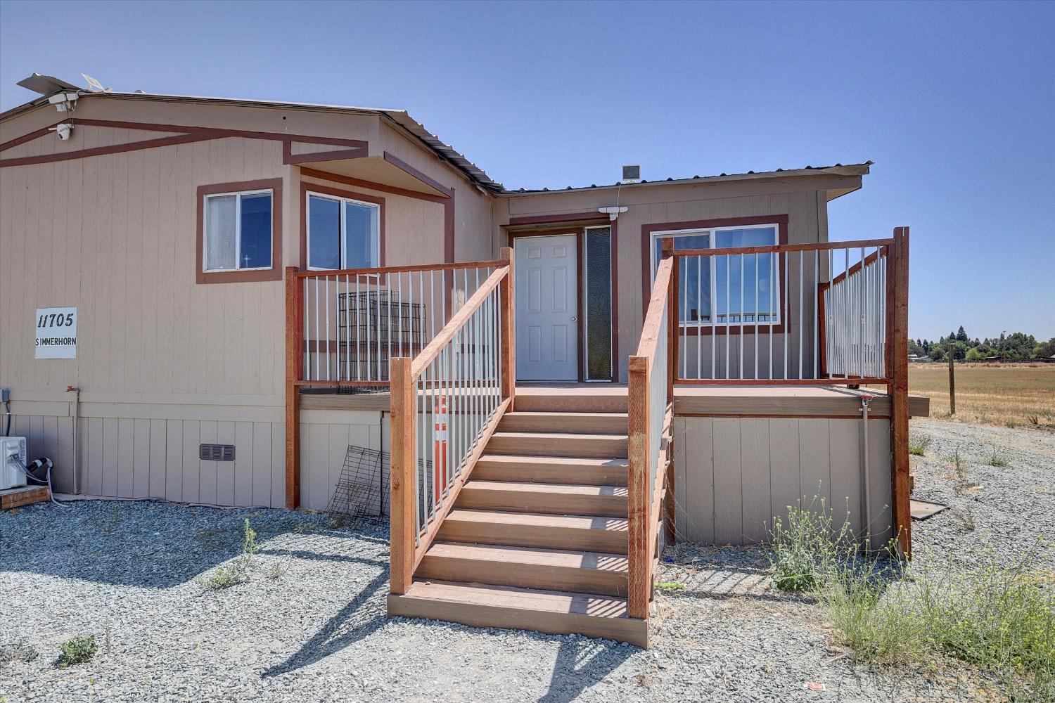 11705 Simmerhorn Road Galt, CA 95632 - Photo 24 of 39 a view of entryway with wooden floor