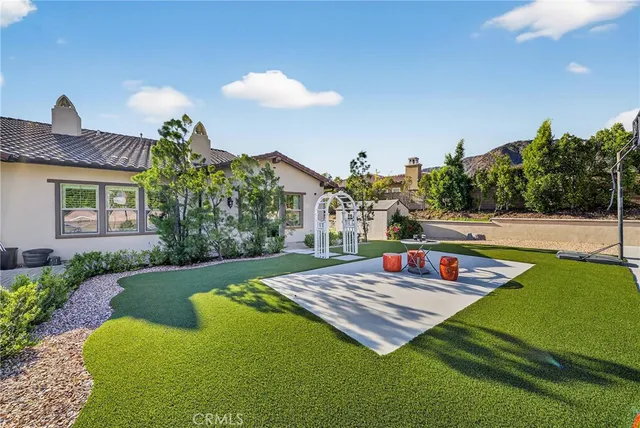 $2,298,000 | 332 Snapdragon Lane, Glendora, CA 91741