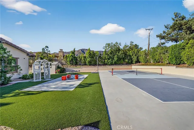 $2,298,000 | 332 Snapdragon Lane, Glendora, CA 91741