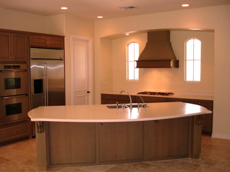 CENTER ISLAND KITCHEN