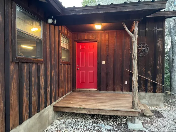 $1,049,000 | 412 Field Road, Fischer, TX 78623