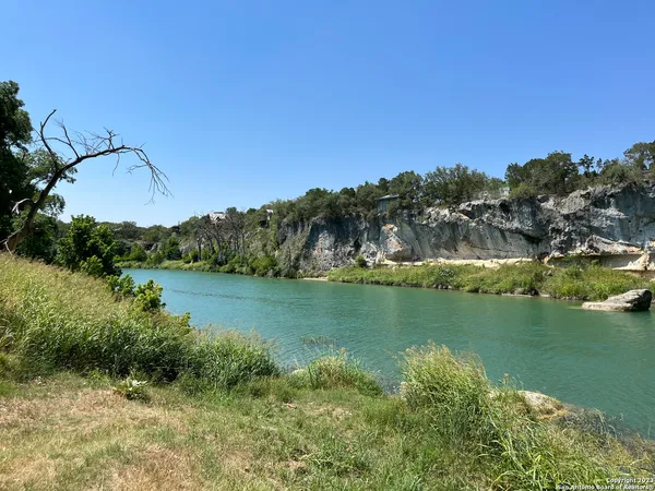 $1,049,000 | 412 Field Road, Fischer, TX 78623