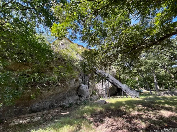 $1,049,000 | 412 Field Road, Fischer, TX 78623