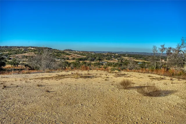 a view of a dry yard