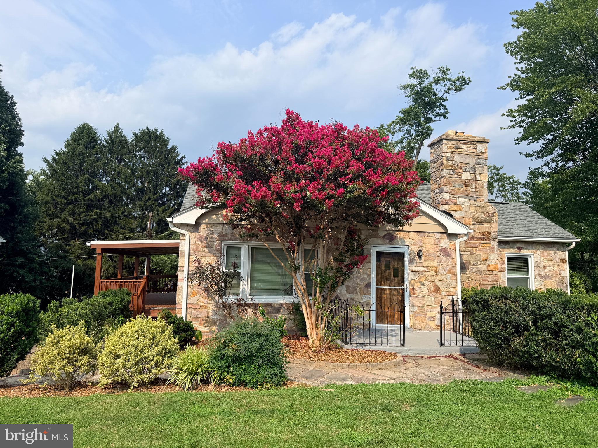 8995 Hamburg Road Frederick, MD 21702 - Photo 1 of 5 8995 Hamburg Road