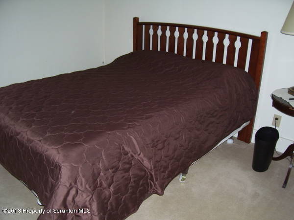 203 Main Street Moosic, PA 18507 - Photo 11 of 17 Gallery Image 11