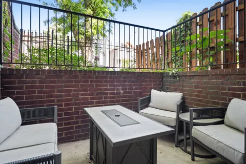 $599,000 | 1712 North Albany Avenue, Unit 1, Chicago, IL 60647