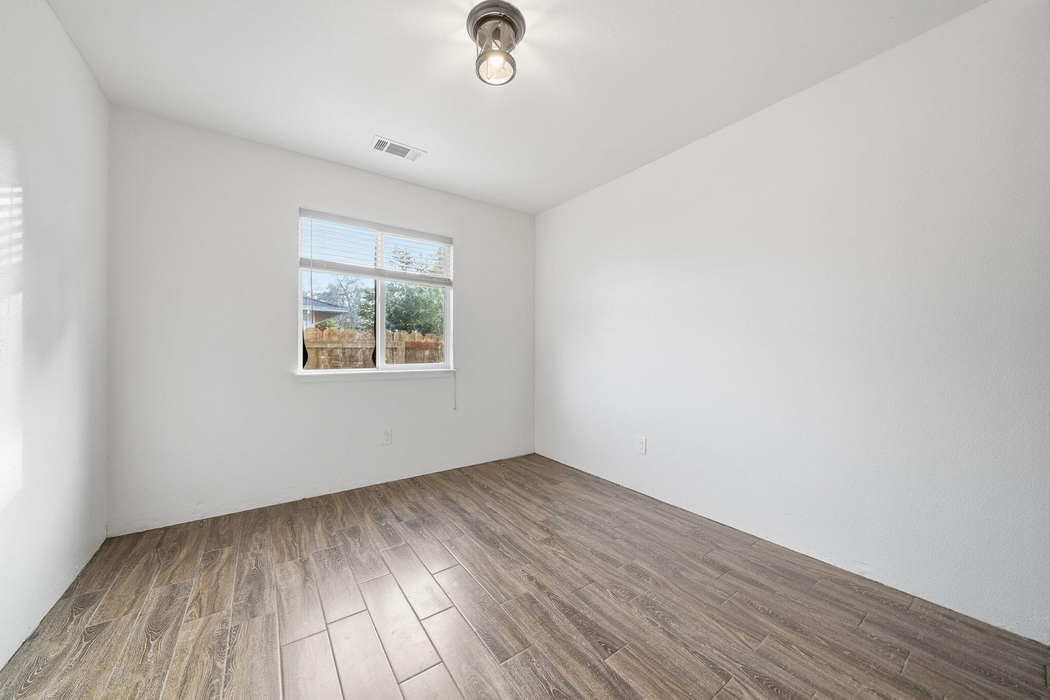 2771 North Street Anderson, CA 96007 - Photo 17 of 42 19-web-or-mls-IMG-19