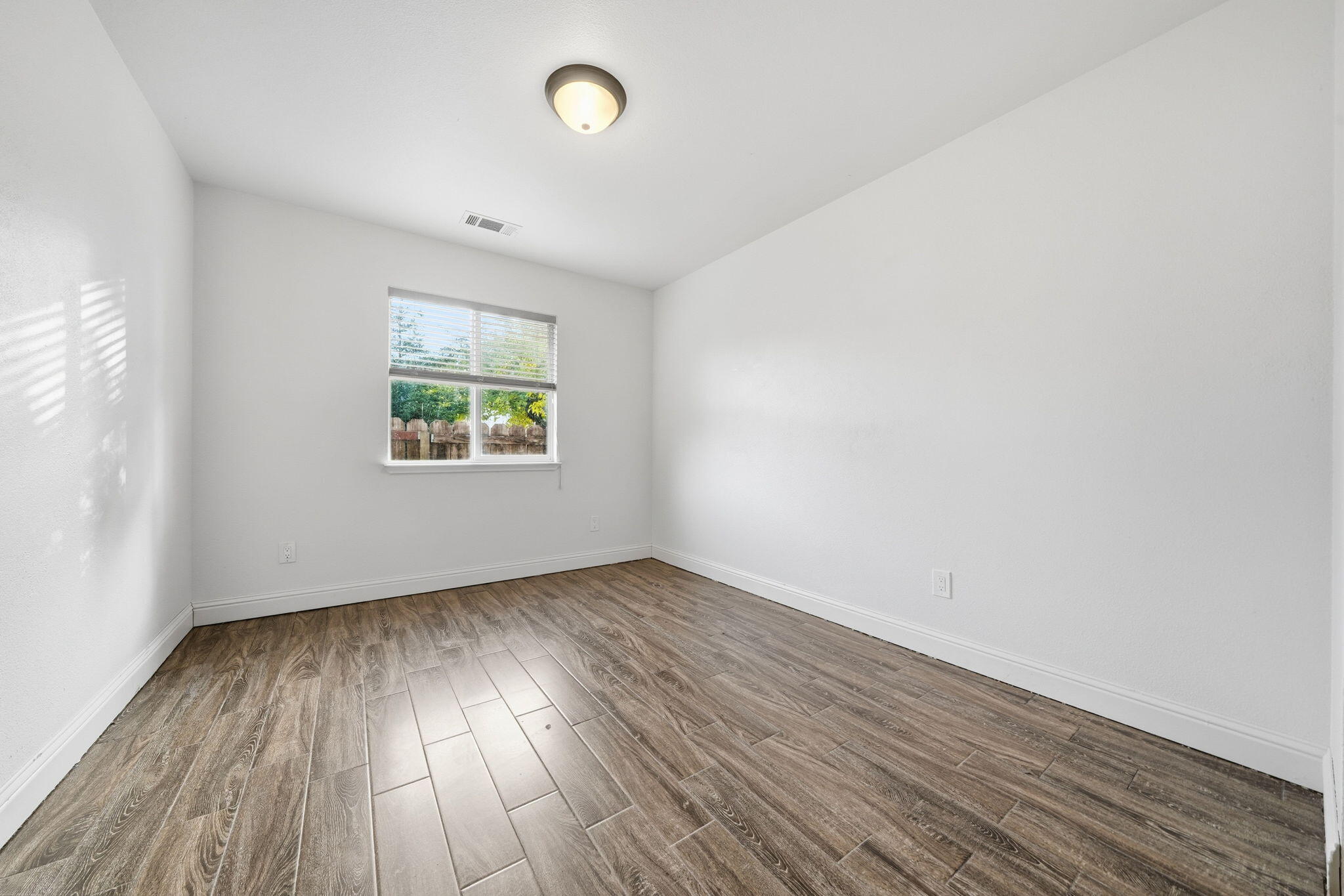 2771 North Street Anderson, CA 96007 - Photo 19 of 42 21-web-or-mls-IMG-21