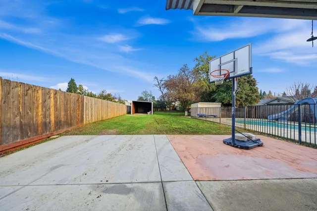 $409,900 | 2771 North Street, Anderson, CA 96007