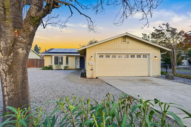$409,900 | 2771 North Street, Anderson, CA 96007