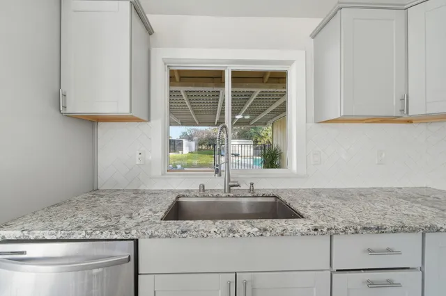 $409,900 | 2771 North Street, Anderson, CA 96007